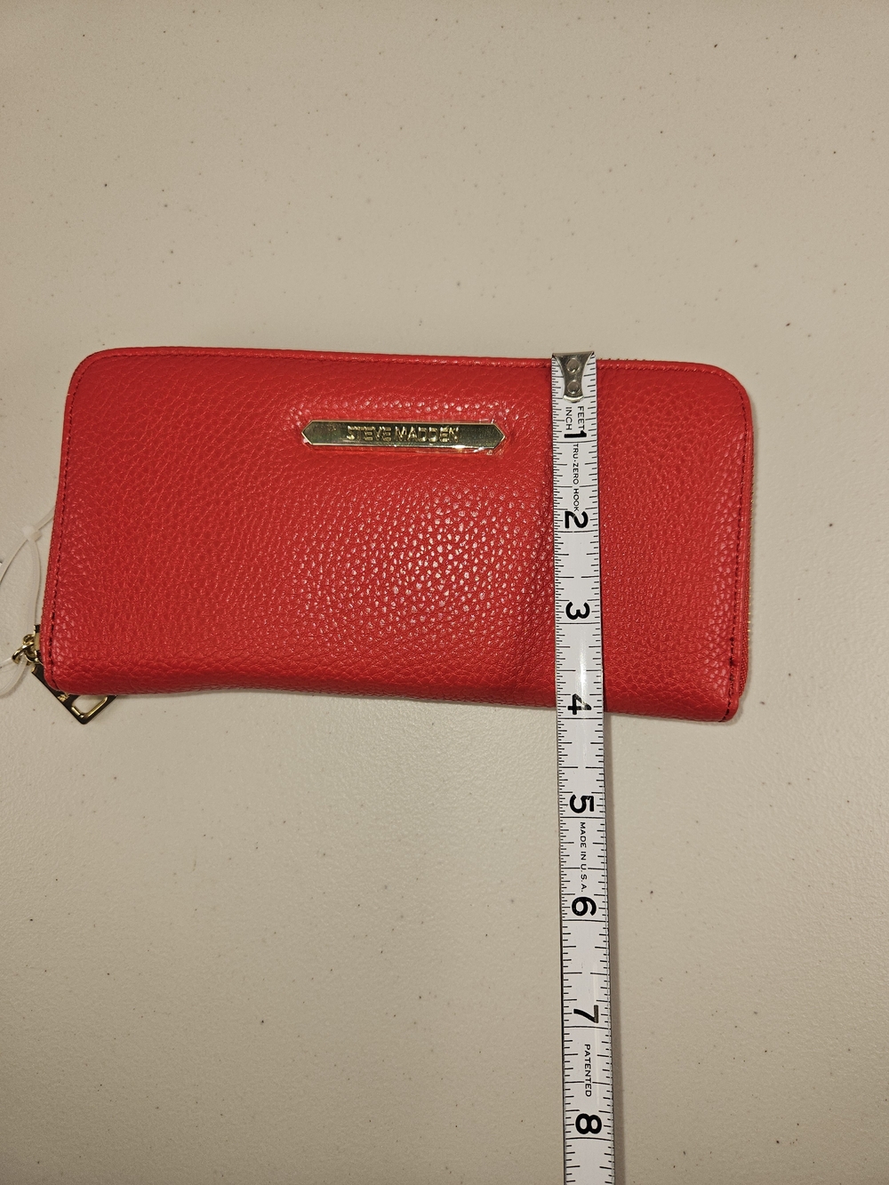 NWT Steve Madden Red Pebbled Zip Wallet with Gold Accent - Picture 11 of 12